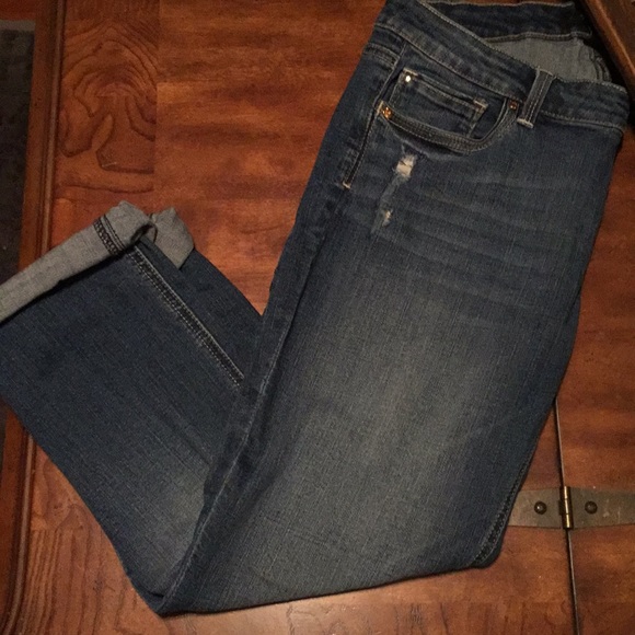 WHBM crop jeans. Never worn - Picture 2 of 3
